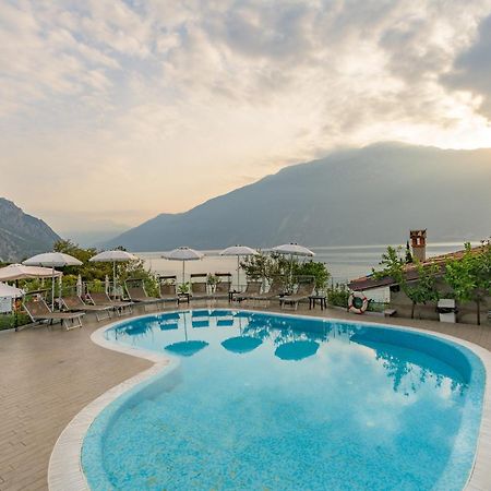 Garda Suite Hotel (Adults Only) Limone sul Garda Zewnętrze zdjęcie