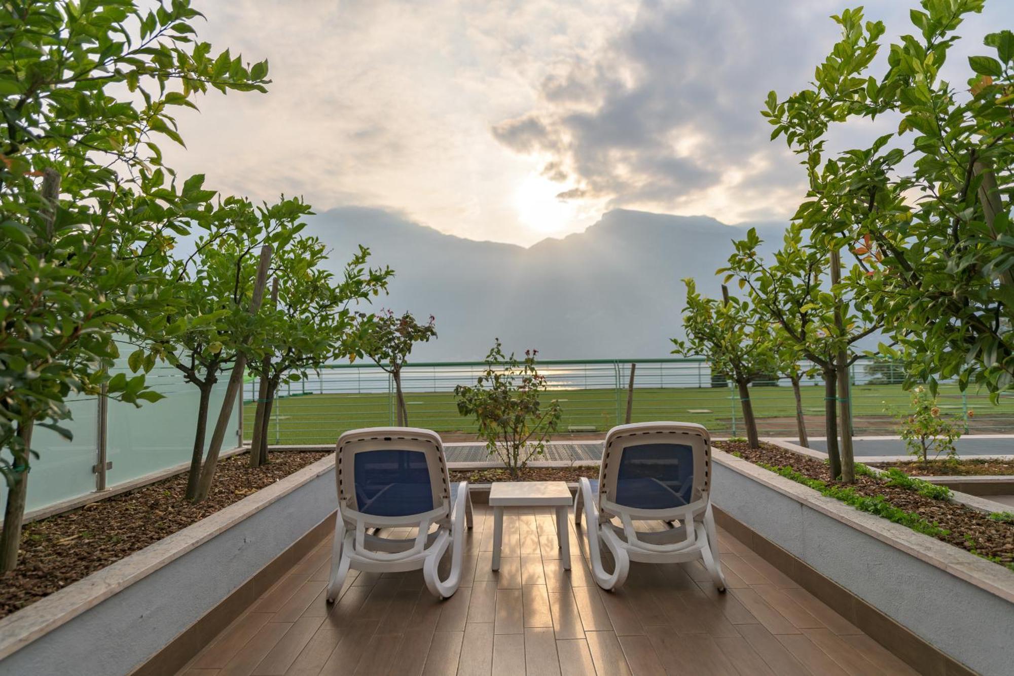 Garda Suite Hotel (Adults Only) Limone sul Garda Zewnętrze zdjęcie